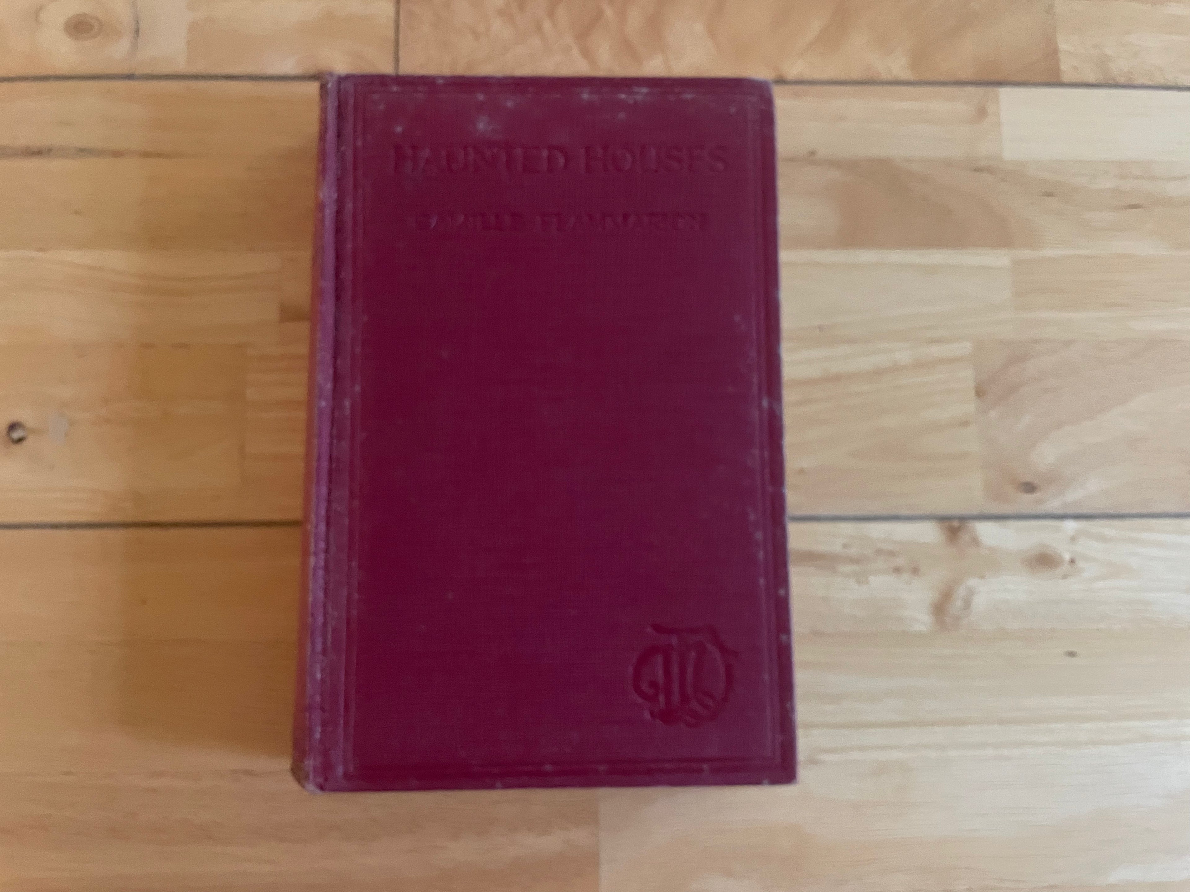 Haunted Houses - Camille Flammarion